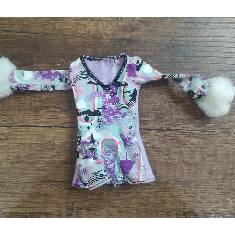 BARBIE Fashionistas Sporty  Pack Purple Dress Faux Fur Sleeves  2010 Mattel Z32